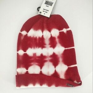 Steve Madden Tie Dye Dark Wine Beanie 1SFM